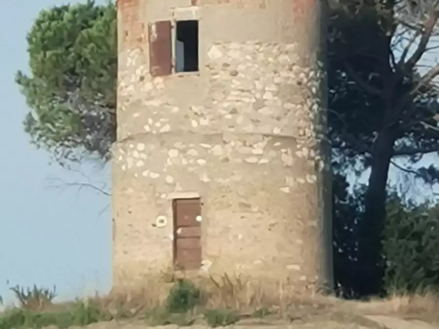 Immagine 1 di Casa colonica in vendita  in MONTELLERI a Vicchio