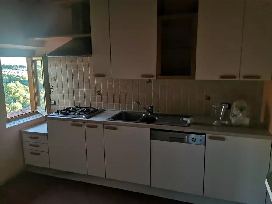 Immagine 10 di Casa colonica in vendita  in PIAZZA DANTE ALIGHIERI a Reggello