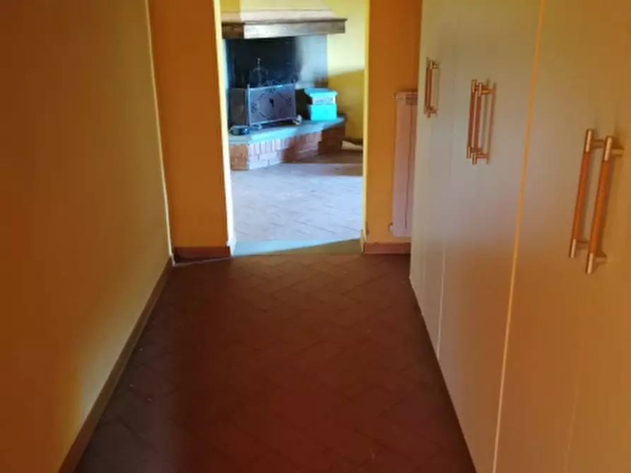 Immagine 14 di Casa colonica in vendita  in PIAZZA DANTE ALIGHIERI a Reggello