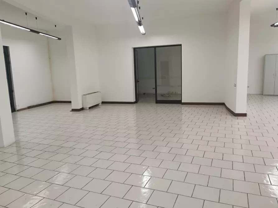 Immagine 3 di Capannone industriale in vendita  in PIAZZA DANTE ALIGHIERI a Borgo San Lorenzo