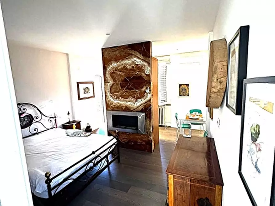 Immagine 6 di Villa in vendita  in VIALE KENNEDY a Scarperia E San Piero