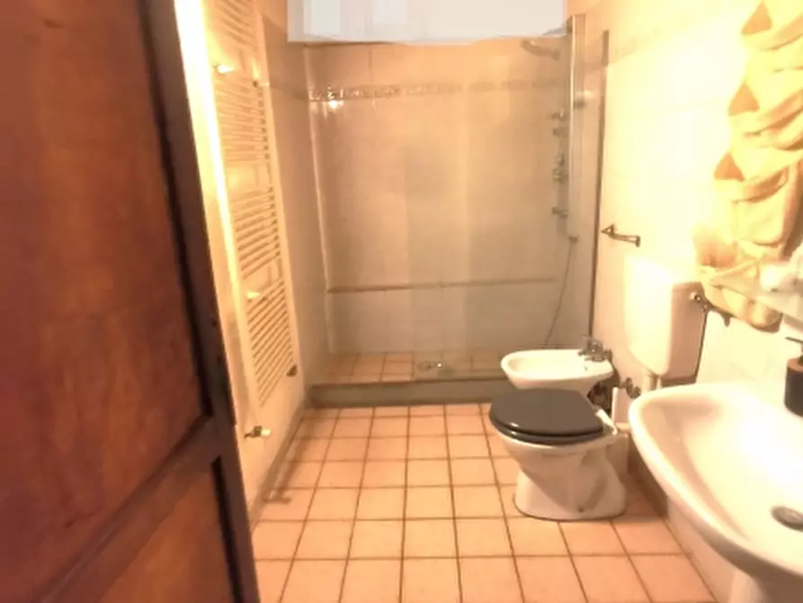 Immagine 10 di Villa in vendita  in PIAZZA DANTE ALIGHIERI a Borgo San Lorenzo