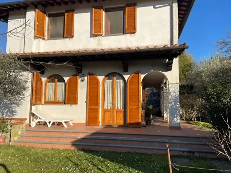 Immagine 2 di Villa in vendita  in PIAZZA DANTE ALIGHIERI a Vicchio