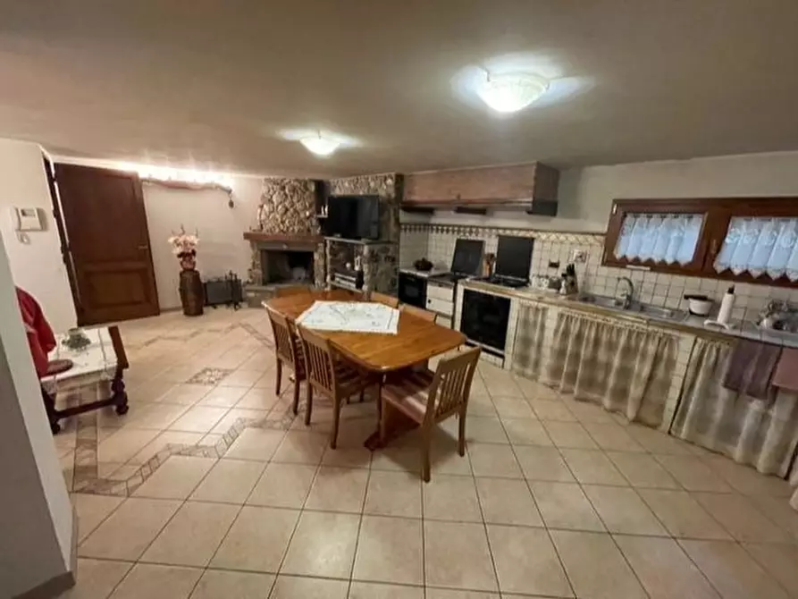 Immagine 14 di Villa in vendita  in PIAZZA DANTE ALIGHIERI a Vicchio