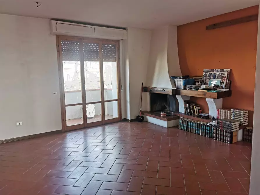 Immagine 1 di Appartamento in vendita  in VIALE KE a Scarperia E San Piero