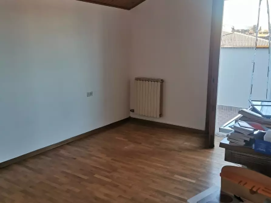 Immagine 9 di Appartamento in vendita  in PIAZZA DANTE ALIGHIERI a Borgo San Lorenzo