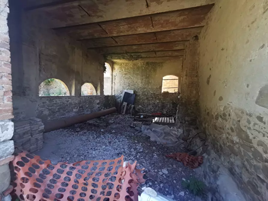 Immagine 8 di Rustico / casale in vendita  in PIAZZA DANTE ALIGHIERI a Scarperia E San Piero