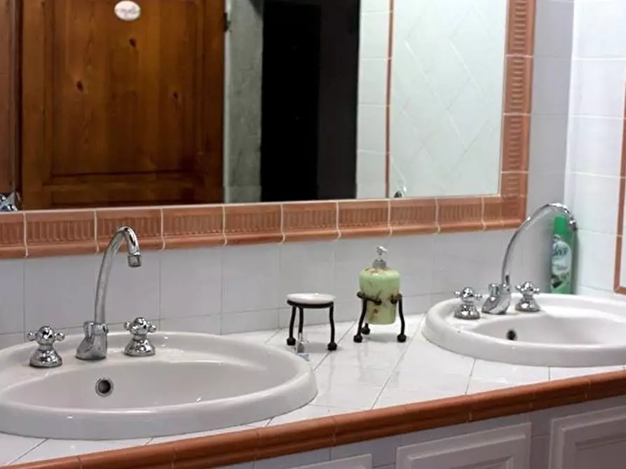 Immagine 13 di Agriturismo in vendita  a Borgo San Lorenzo