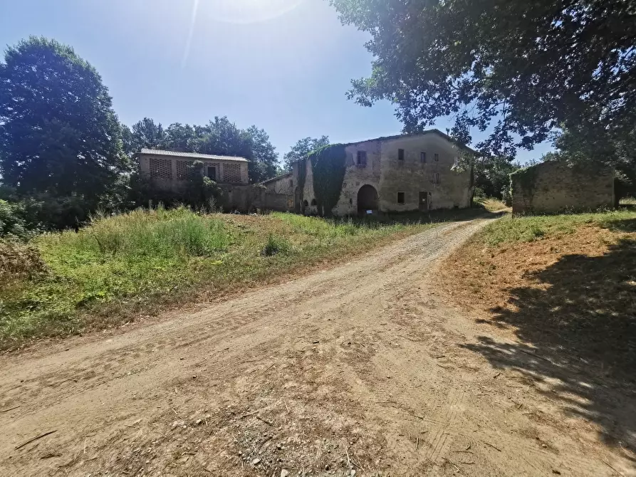 Immagine 12 di Rustico / casale in vendita  in PIAZZA DANTE ALIGHIERI a Scarperia E San Piero