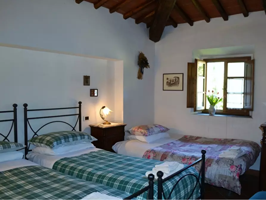 Immagine 14 di Agriturismo in vendita  a Borgo San Lorenzo