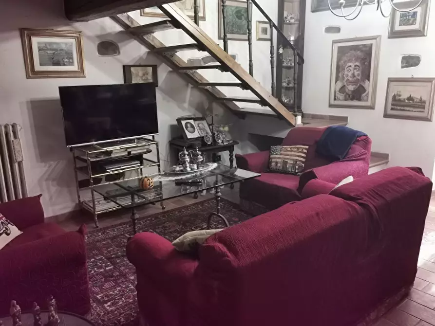 Immagine 11 di Casa colonica in vendita  in PIAZZA DANTE ALIGHIERI a Borgo San Lorenzo