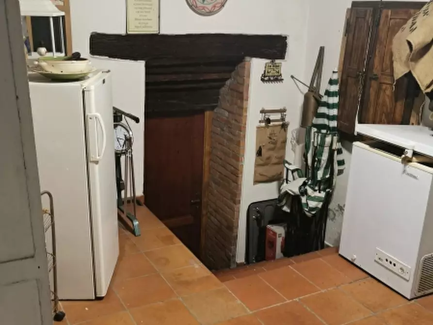 Immagine 13 di Casa colonica in vendita  in PIAZZA DANTE ALIGHIERI a Borgo San Lorenzo