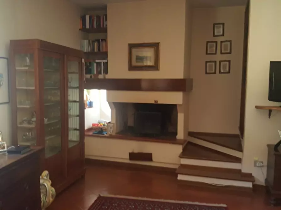 Immagine 2 di Appartamento in vendita  a Dicomano