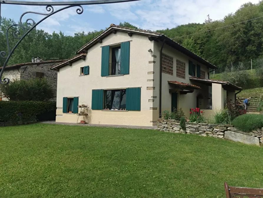 Immagine 3 di Casa colonica in vendita  in PIAZZA DANTE ALIGHIERI a Vicchio