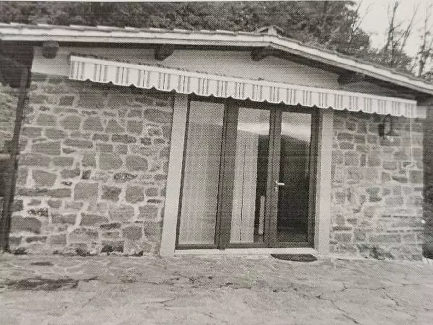 Immagine 4 di Casa colonica in vendita  in PIAZZA DANTE ALIGHIERI a Borgo San Lorenzo