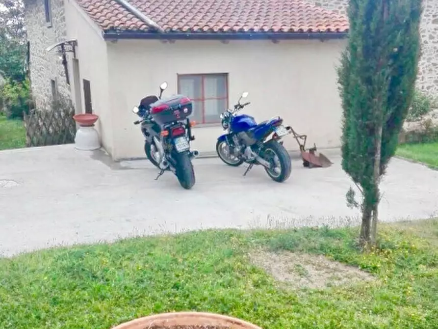 Immagine 8 di Agriturismo in vendita  a Borgo San Lorenzo