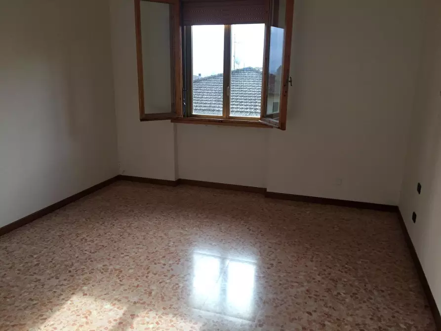 Immagine 8 di Appartamento in vendita  in PIAZZA DANTE ALIGHIERI a Borgo San Lorenzo