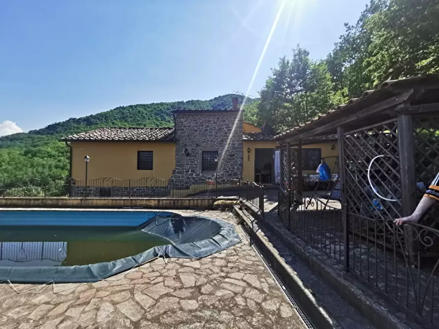 Immagine 9 di Casa colonica in vendita  in PIAZZA DANTE ALIGHIERI a Borgo San Lorenzo