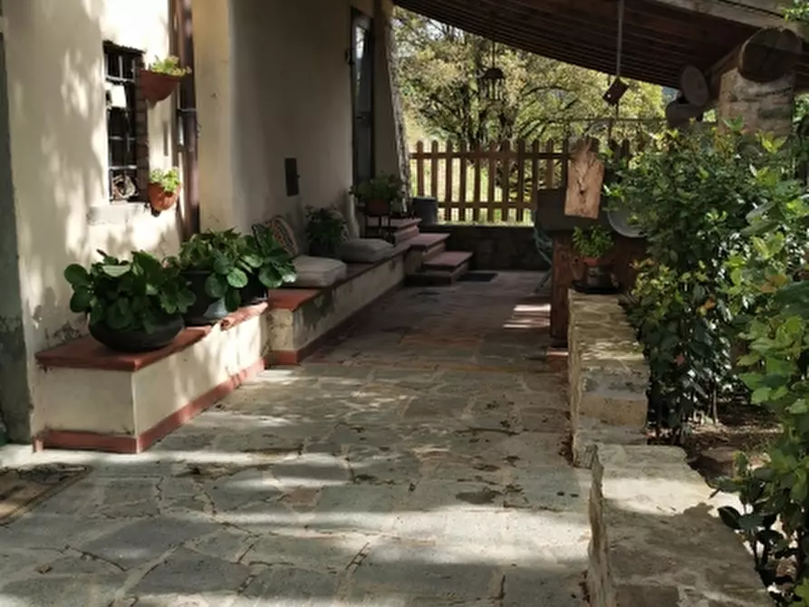 Immagine 6 di Casa colonica in vendita  in PIAZZA DANTE ALIGHIERI a Borgo San Lorenzo