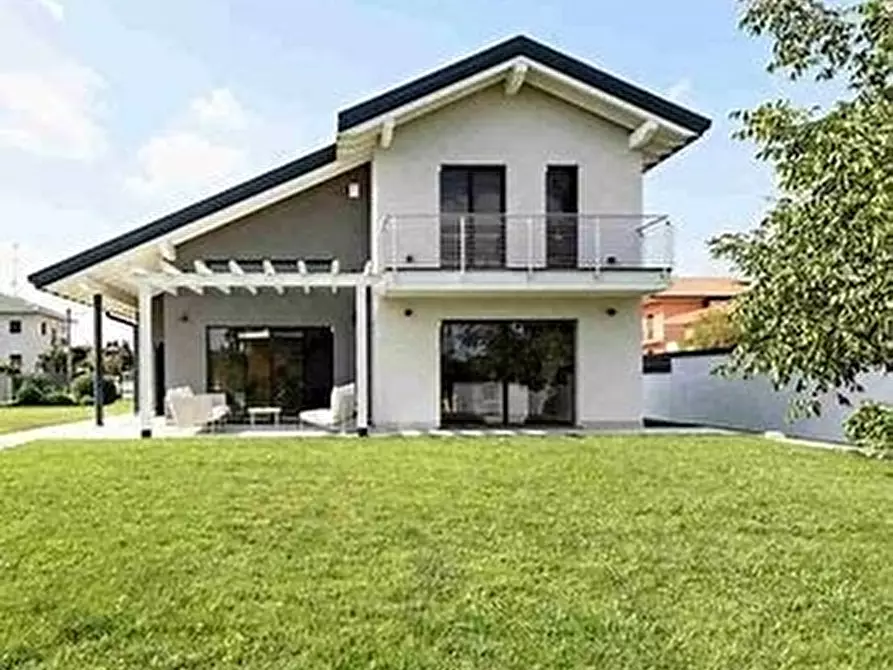 Immagine 1 di Villetta a schiera in vendita  in PIAZZA DANTE a Borgo San Lorenzo