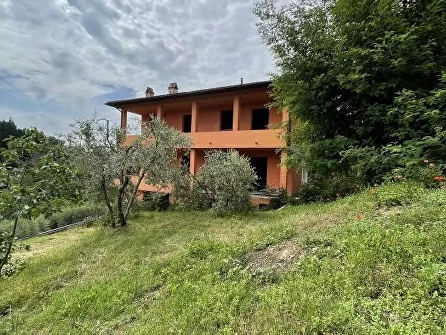 Immagine 5 di Villa in vendita  in PIAZZA DANTE ALIGHIERI a Reggello