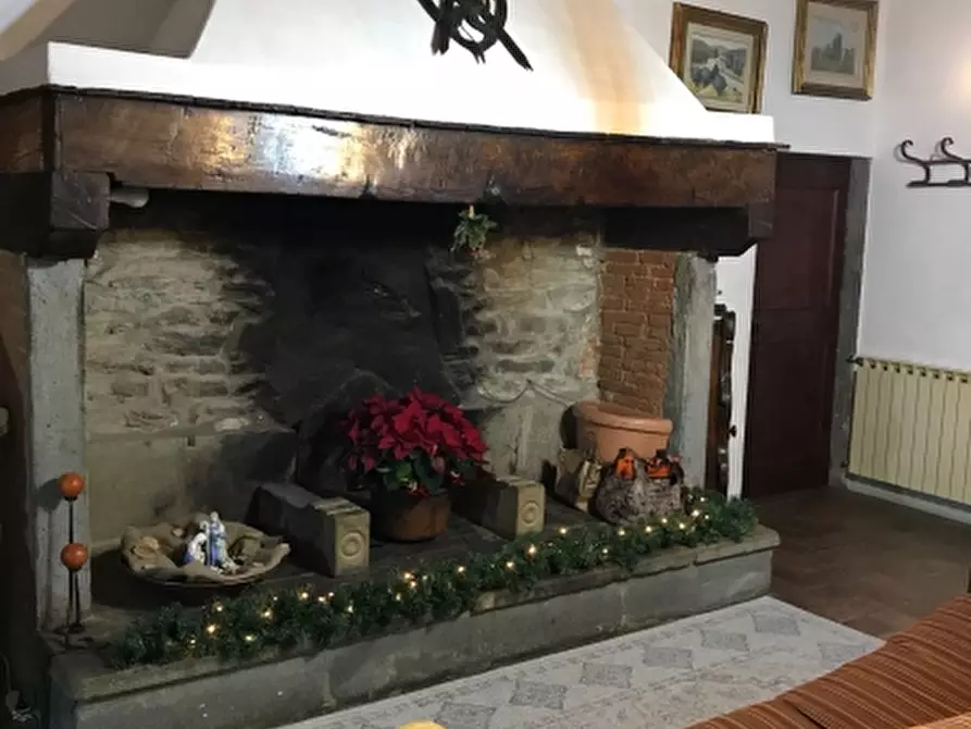 Immagine 7 di Casa colonica in vendita  in PIAZZA DANTE ALIGHIERI a Figline E Incisa Valdarno