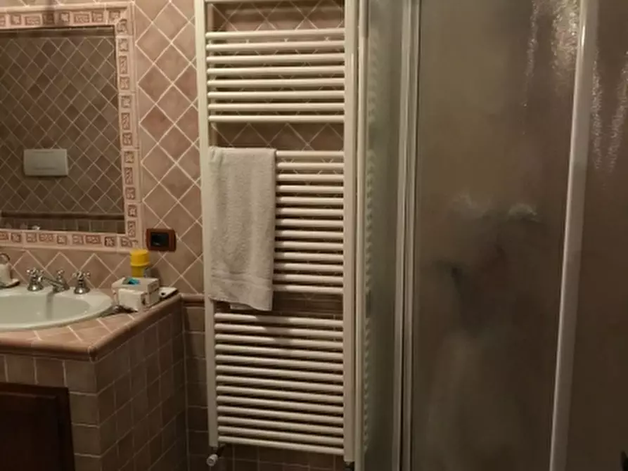 Immagine 14 di Casa colonica in vendita  in PIAZZA DANTE ALIGHIERI a Figline E Incisa Valdarno