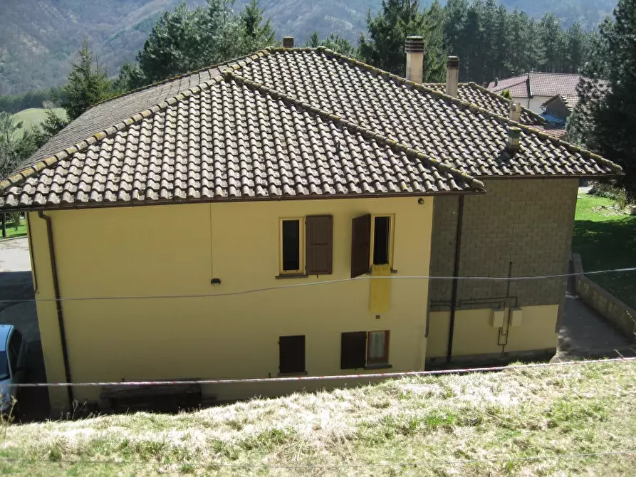 Immagine 7 di Villa in vendita  in PIAZZA DANTE ALIGHIERI a Scarperia E San Piero