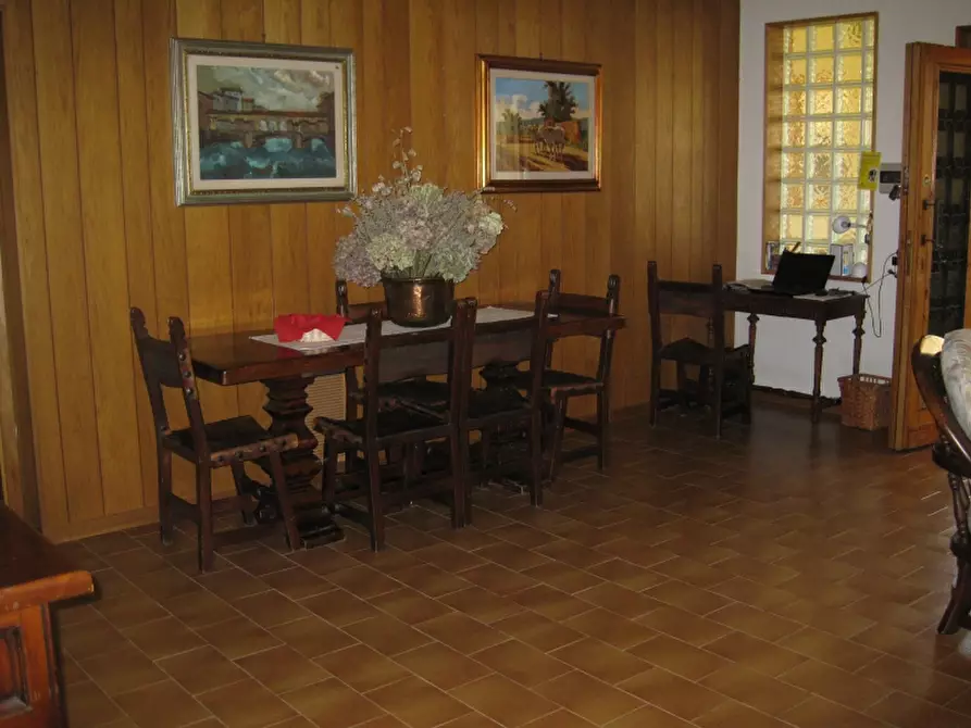 Immagine 10 di Villa in vendita  in PIAZZA DANTE ALIGHIERI a Scarperia E San Piero