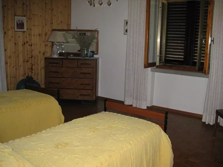 Immagine 12 di Villa in vendita  in PIAZZA DANTE ALIGHIERI a Scarperia E San Piero