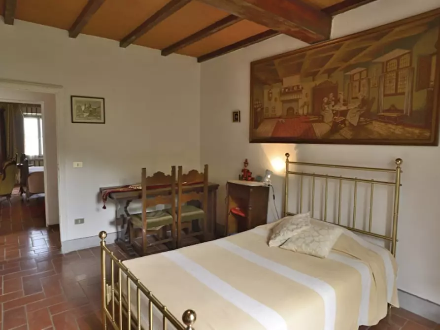 Immagine 7 di Villa in vendita  a Borgo San Lorenzo