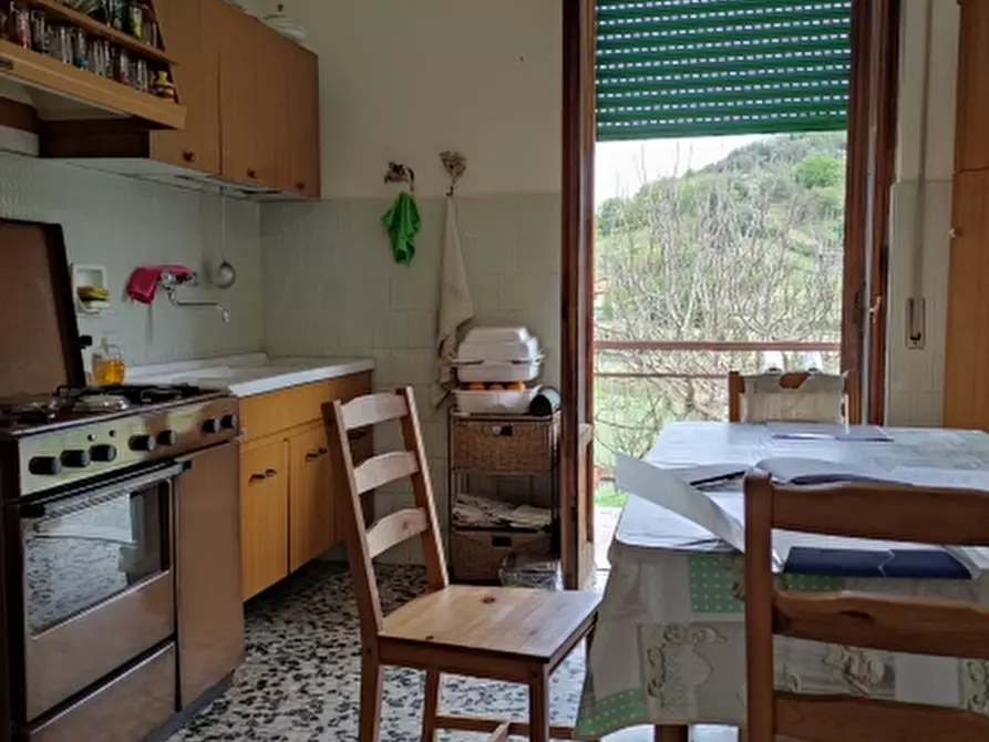 Immagine 3 di Villa in vendita  in PIAZZA DANTE ALIGHIERI a Figline E Incisa Valdarno