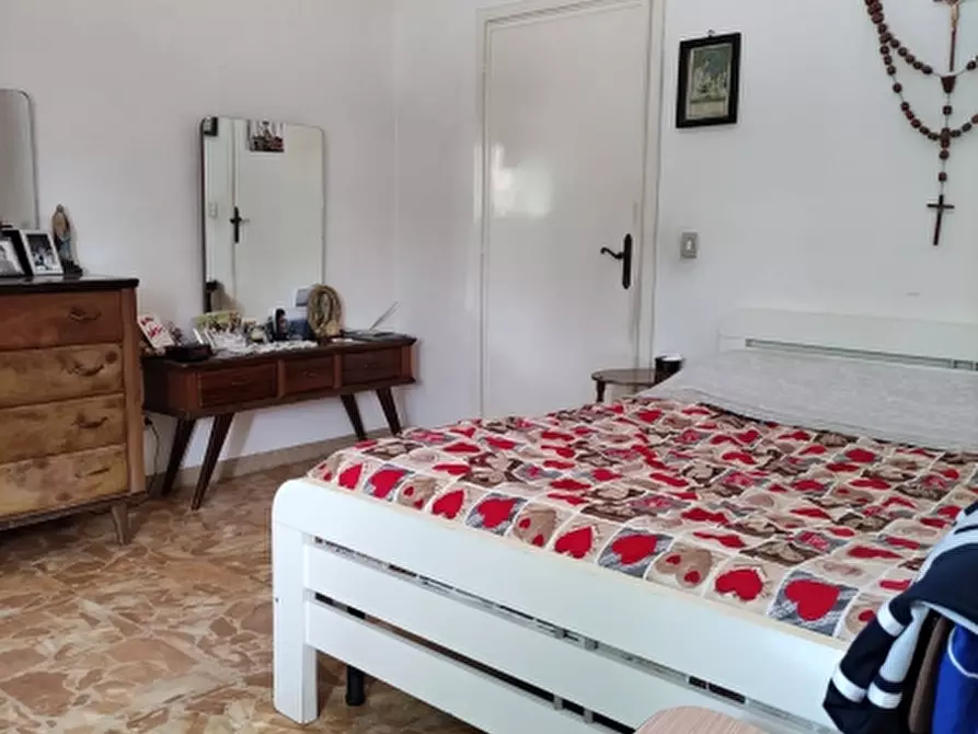 Immagine 7 di Villa in vendita  in PIAZZA DANTE ALIGHIERI a Figline E Incisa Valdarno