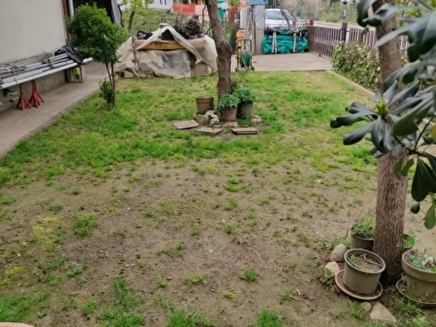 Immagine 10 di Villa in vendita  in PIAZZA DANTE ALIGHIERI a Figline E Incisa Valdarno