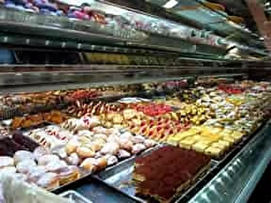 Immagine 2 di Attività commerciale in vendita  in PIAZZA DANTE ALIGHIERI a Firenze