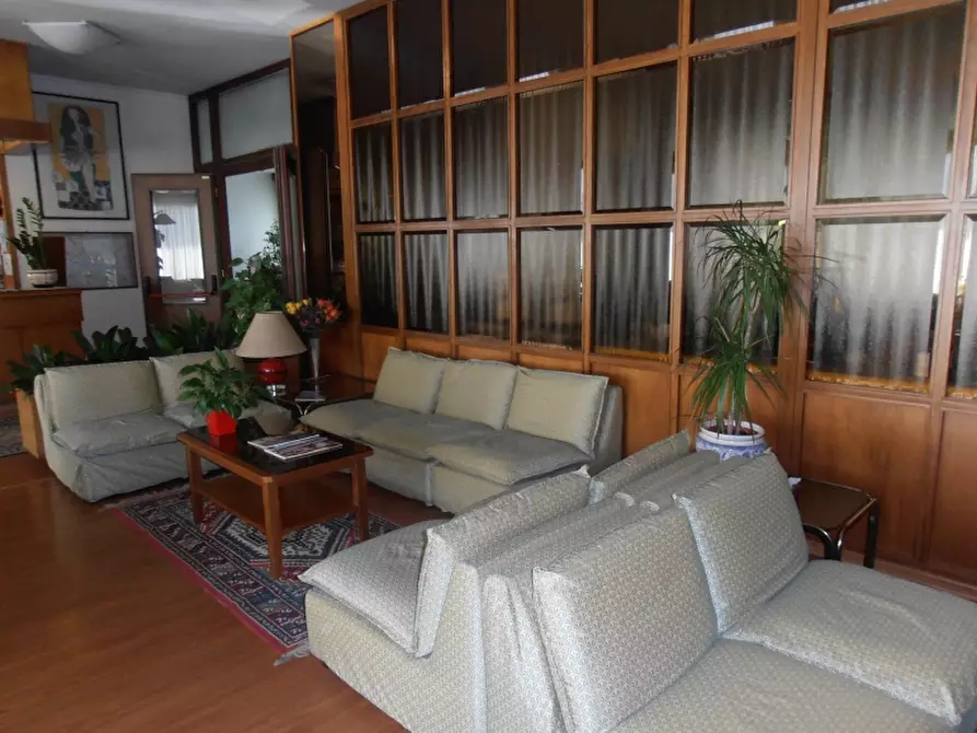 Immagine 6 di Albergo/B&B/Residence in vendita  a Firenze