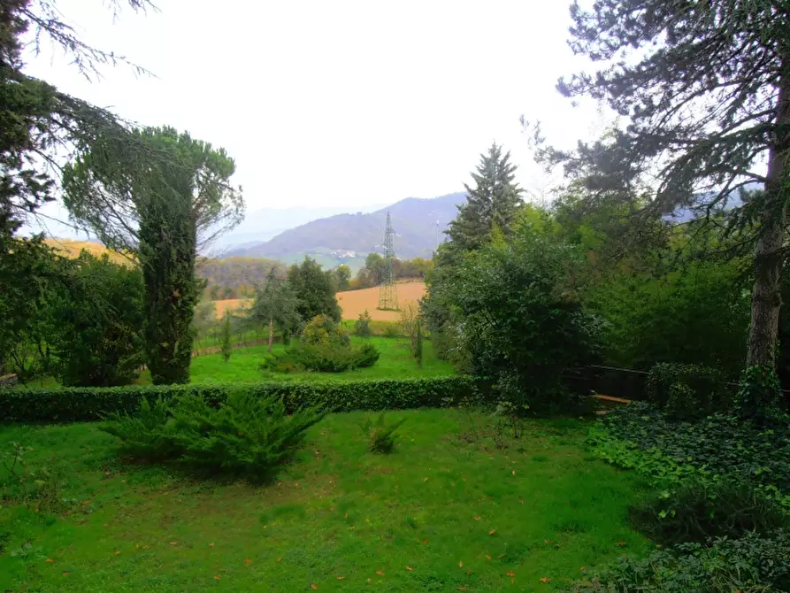 Immagine 3 di Villa in vendita  a Dicomano