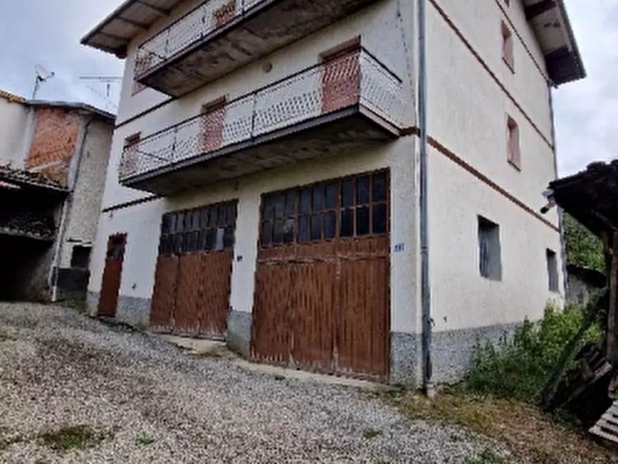 Immagine 3 di Casa bifamiliare in vendita  in VIA a Montese