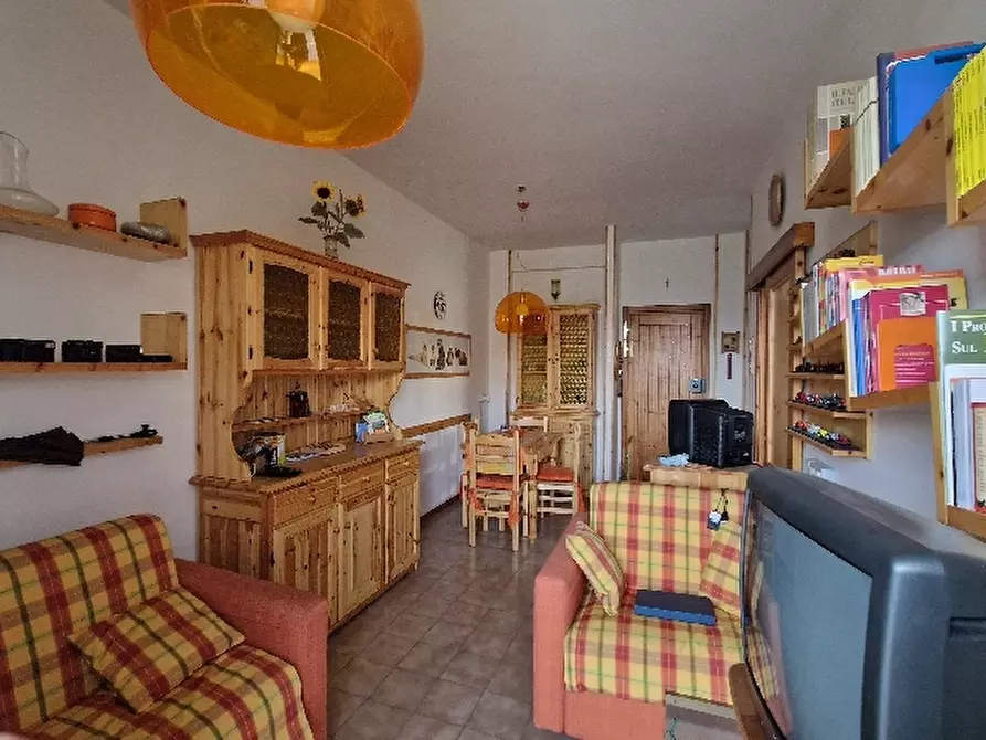 Immagine 2 di Appartamento in vendita  in VIA a Montese