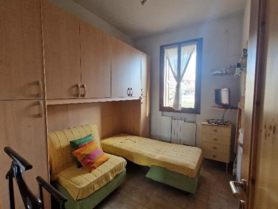 Immagine 4 di Appartamento in vendita  in VIA a Montese