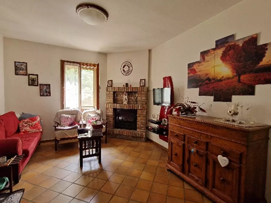 Immagine 4 di Villa in vendita  in VIA a Zocca