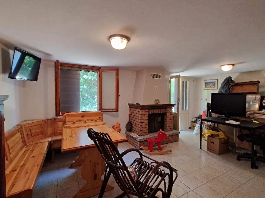 Immagine 13 di Villa in vendita  in VIA a Guiglia