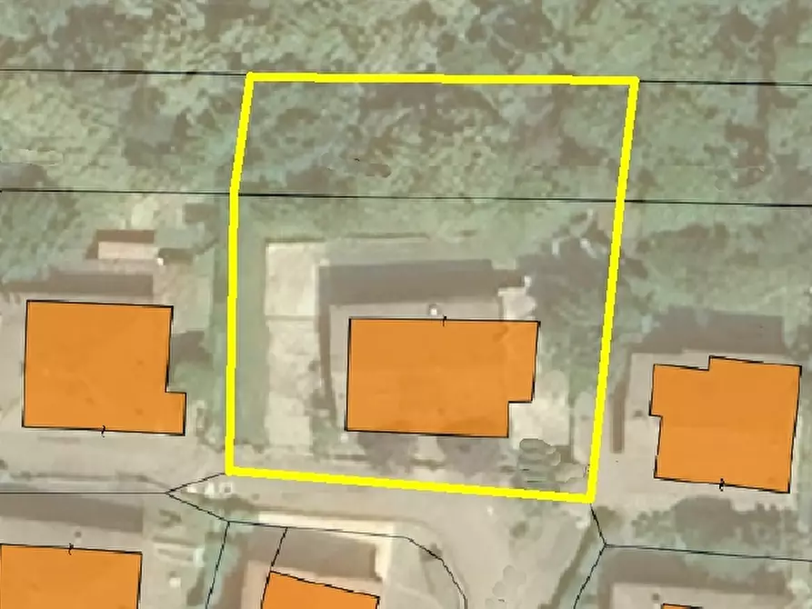 Immagine 18 di Villa in vendita  in VIA a Guiglia