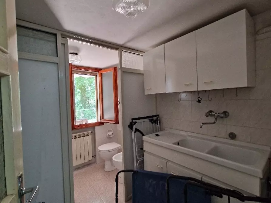 Immagine 14 di Villa in vendita  in VIA a Guiglia