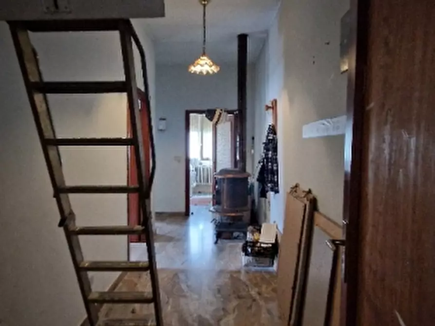 Immagine 5 di Appartamento in vendita  in CASTELLETTO a Valsamoggia