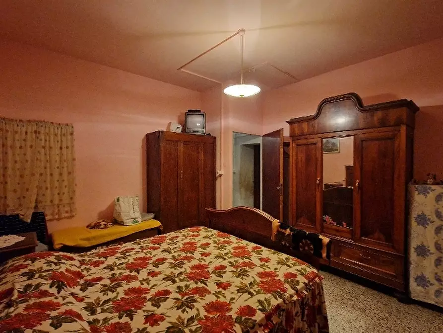 Immagine 10 di Villetta a schiera in vendita  in VIA a Montese