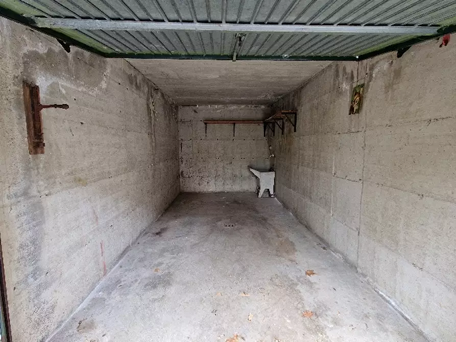 Immagine 6 di Appartamento in vendita  in VIA a Montese