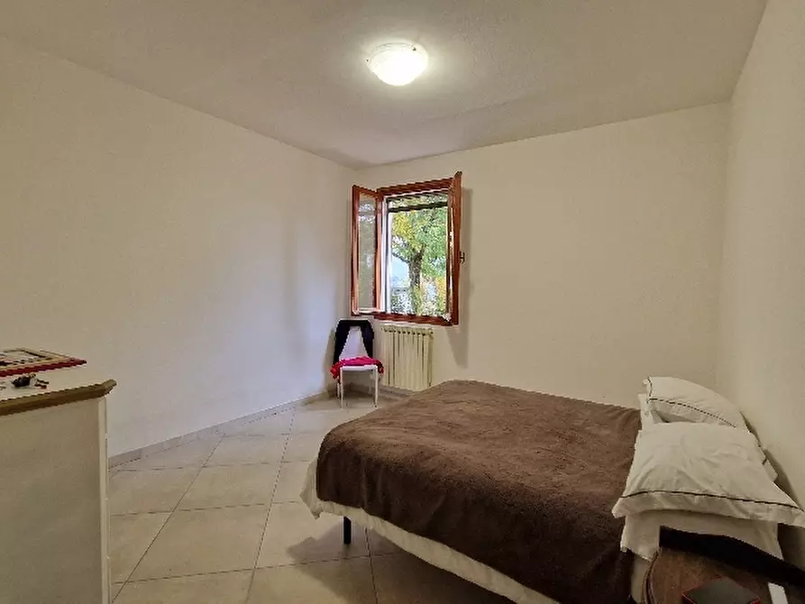 Immagine 16 di Villa in vendita  in VIA a Montese