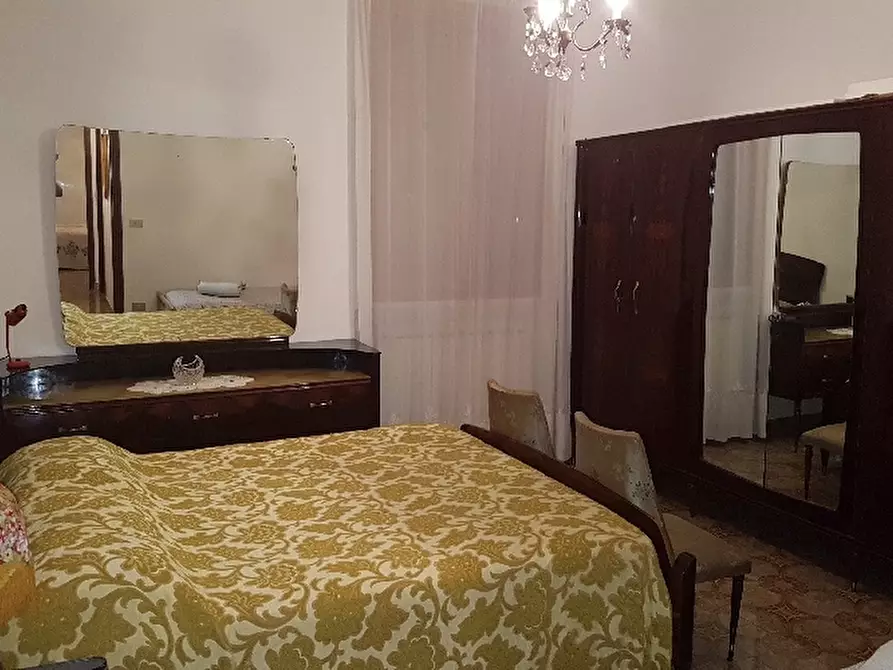 Immagine 9 di Villa in vendita  in VIA a Montese