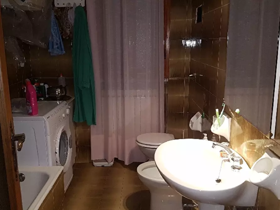 Immagine 10 di Villa in vendita  in VIA a Montese